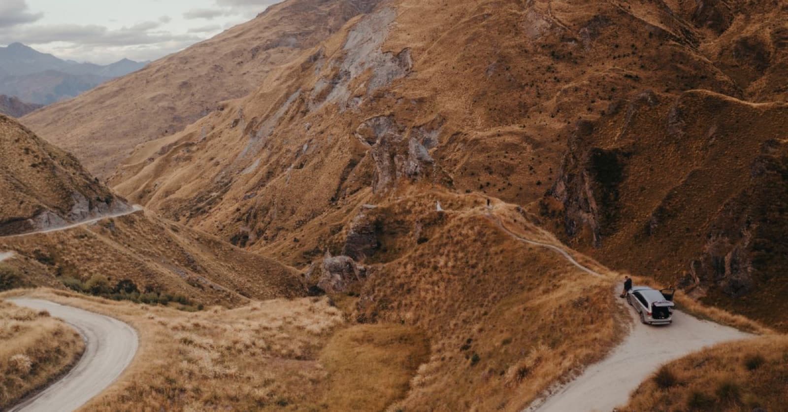 Winding road through the New Zealand mountains near Coronet Peak