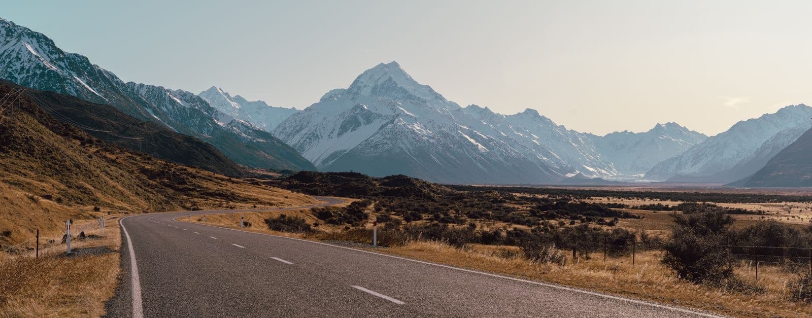 Scenic road to Aoraki/Mount Cook on the South Island