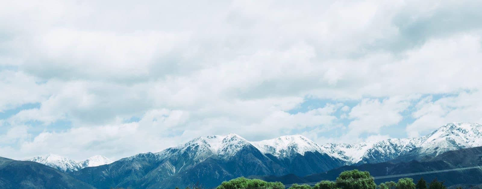 Snow-capped mountains above the coast at Kaikōura